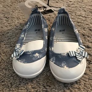 NWT Chambray slip ons with butterflies